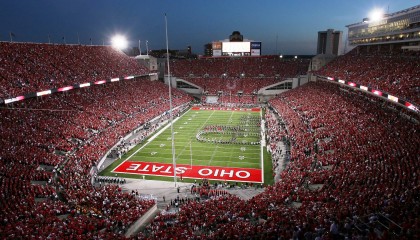 开云电竞平台-青少年足球名人讲座走进校园，激励青少年的梦想与奋斗，青少年足球宣传片