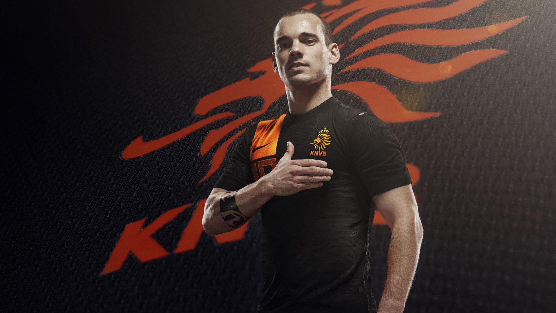 “青少年足球联赛火热进行,激发青年的运动热情”,青少年足球邀请赛